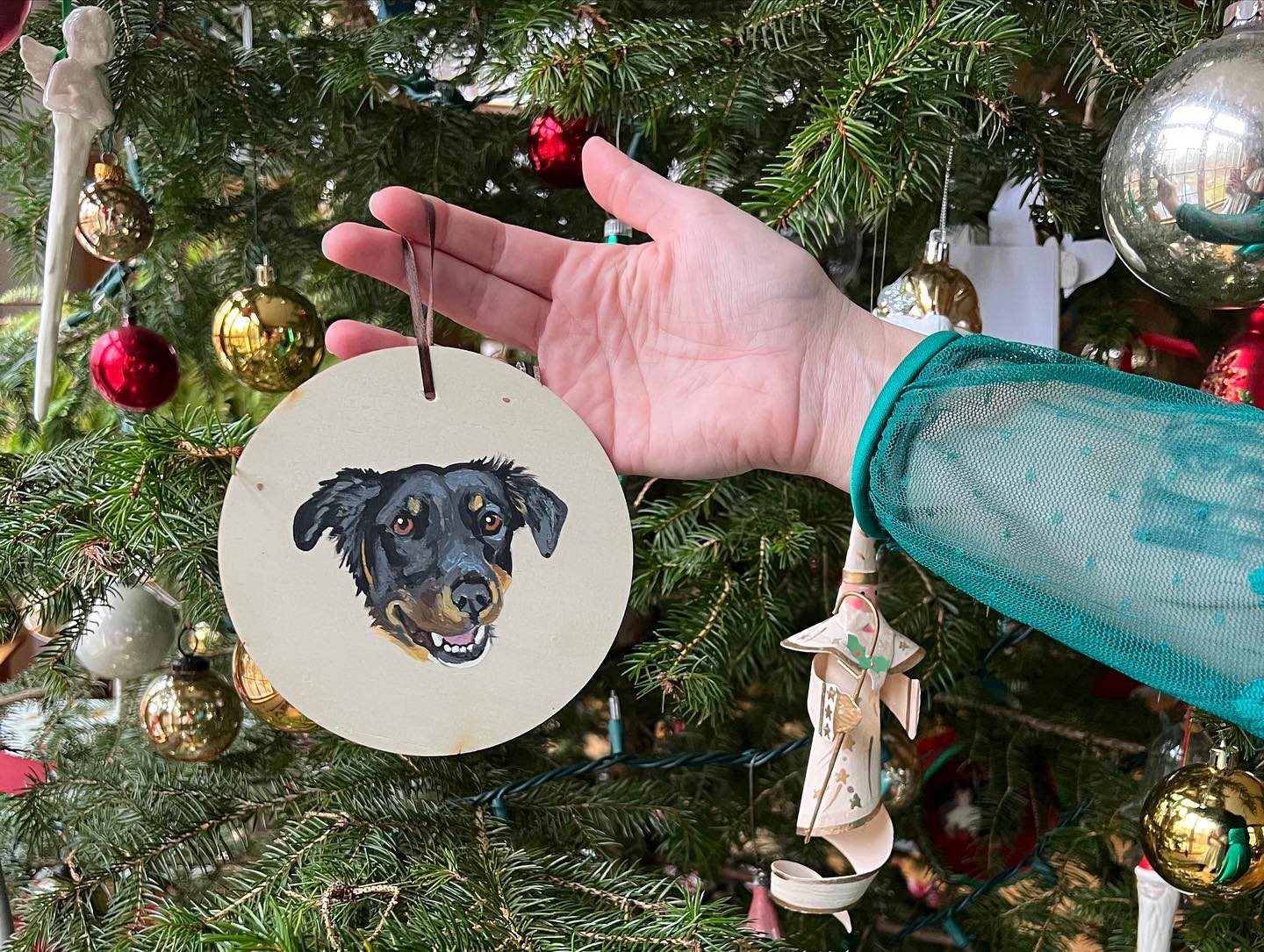 Custom Pet Portrait Ornament – Treehouse Crafts LLC